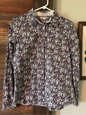 Orvis 100% Cotton Button-Up Shirt in Lilac and Ivory Floral size 10